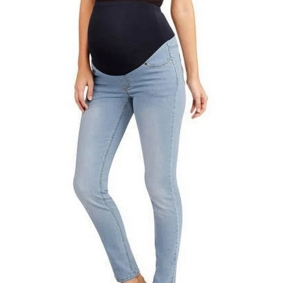 Isabel Maternity by Ingrid & Isabel Denim - Isabel Maternity Light Wash Distressed Over Belly Jeans Size 4